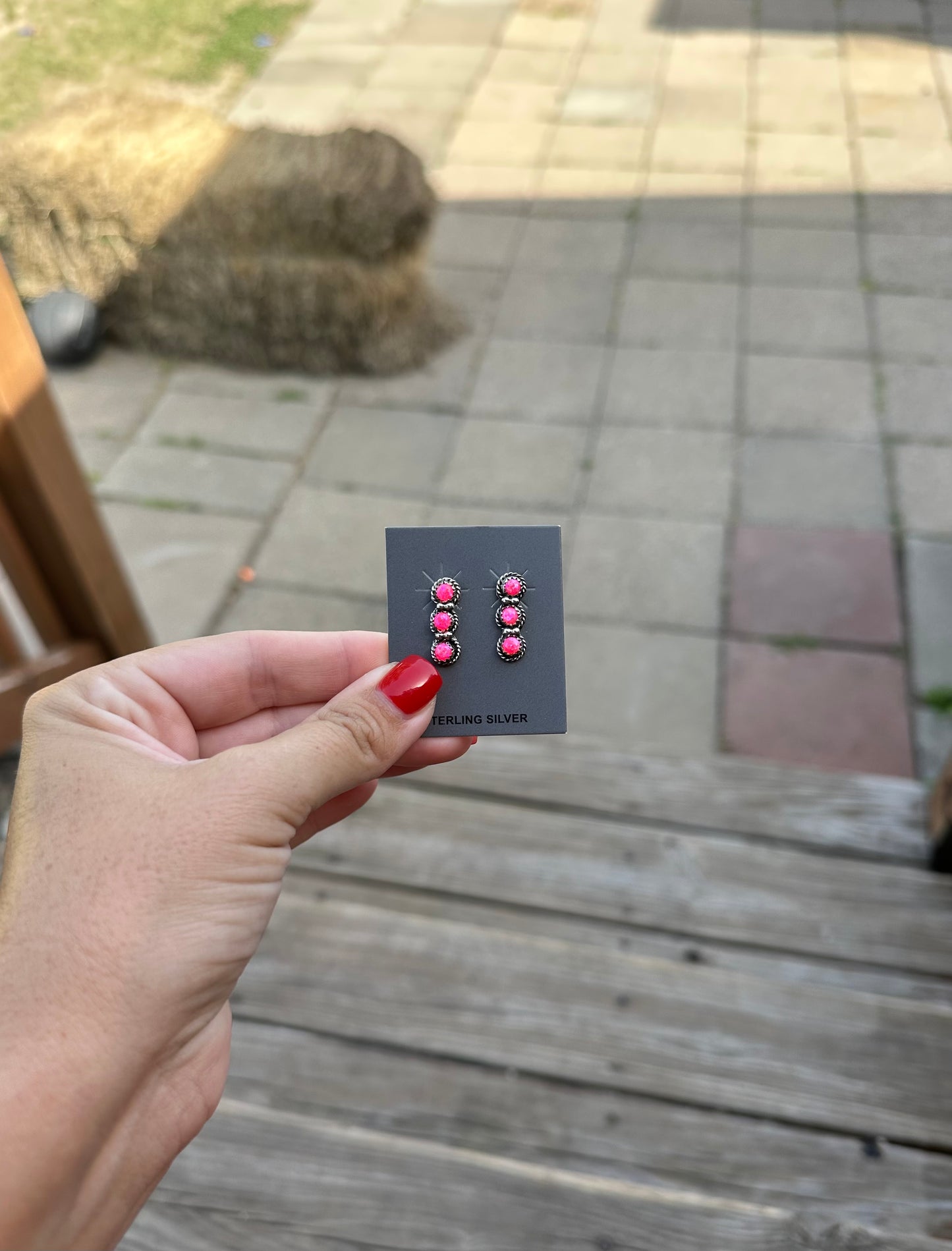 Post Pink Opal Ears