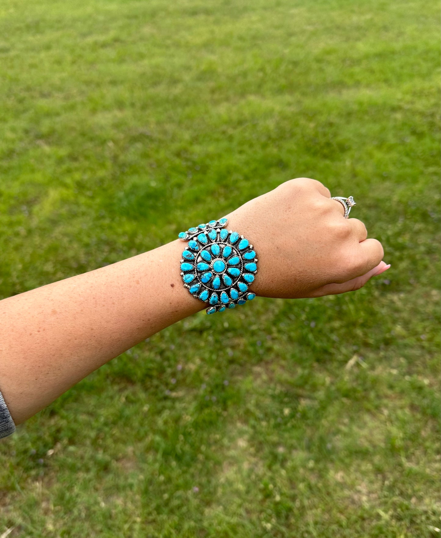 Large Cluster Cuff
