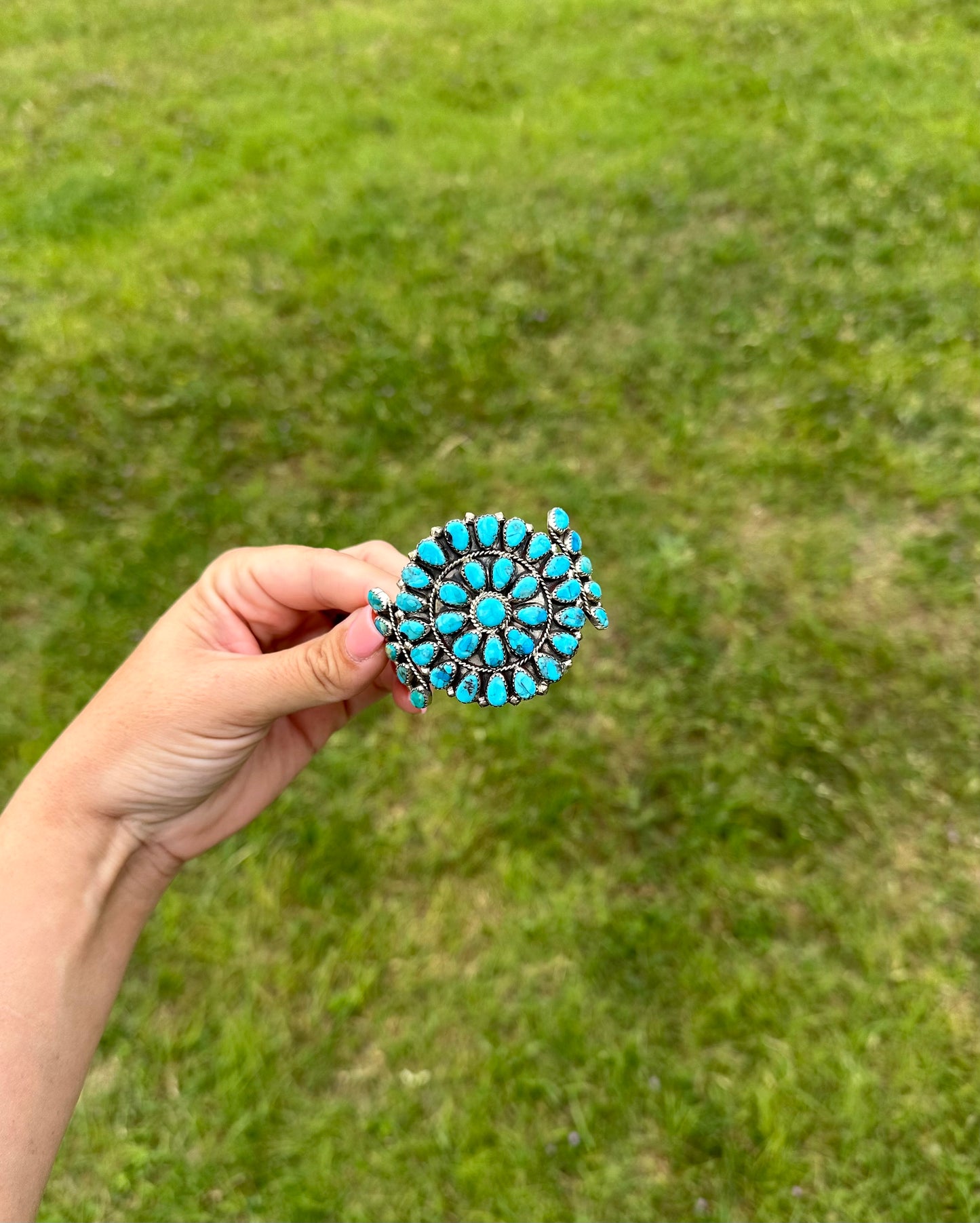 Large Cluster Cuff