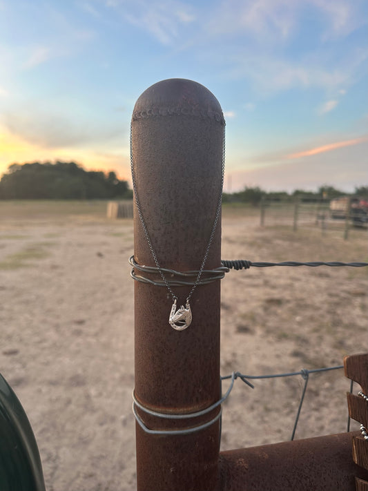 Horseshoe Necklace
