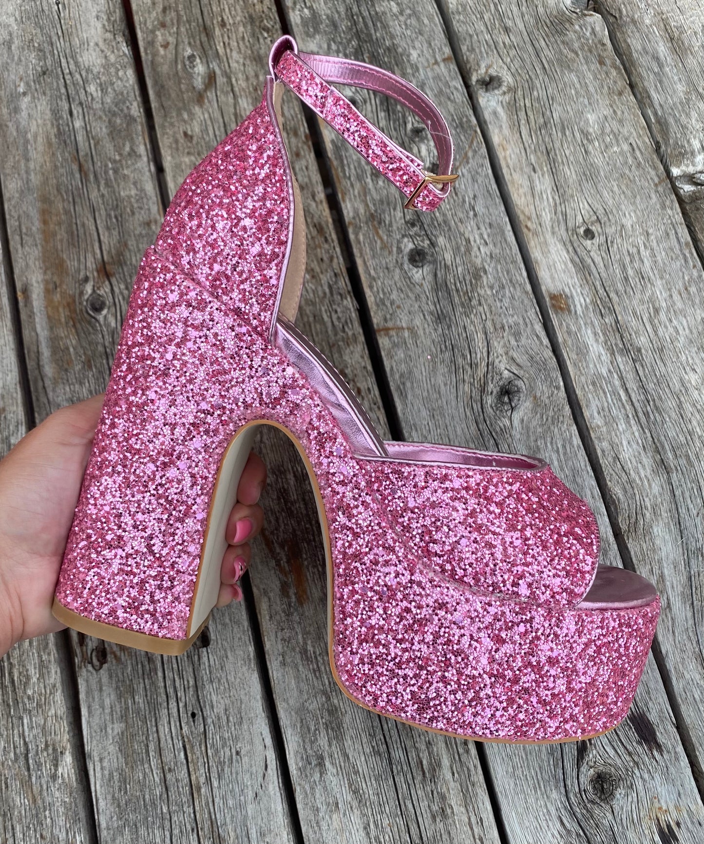 The Barbie Party Platforms